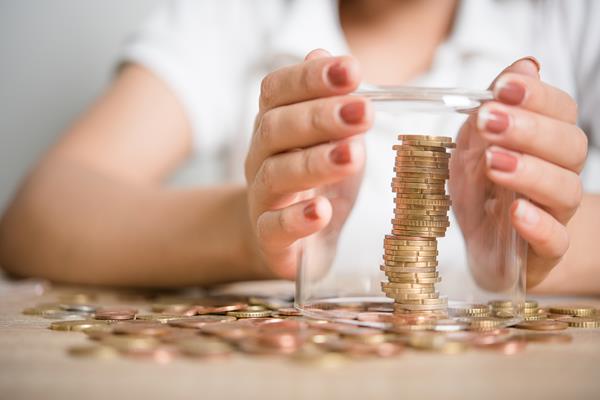 Finanse Rodzinne w Duchu Wiary: Jak Planować Budżet?